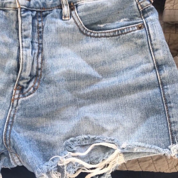 Free people denim shorts - Picture 3 of 4